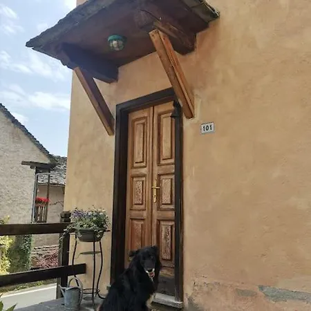La Dimora Della Fontana Apartment Mozzio Exterior photo